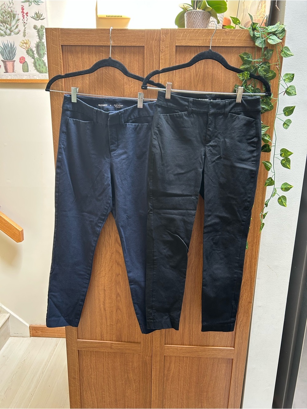 2 Old Navy Pixie High Rise